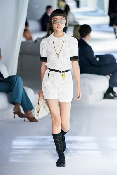 Look 36